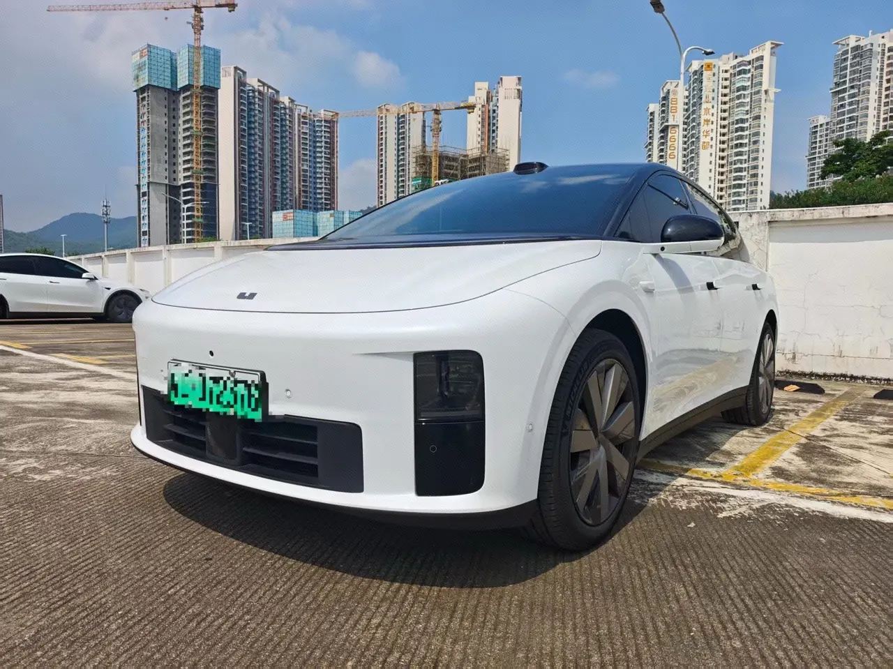 Li 2025 i6 four-wheel drive basic automatic transmission - View 1