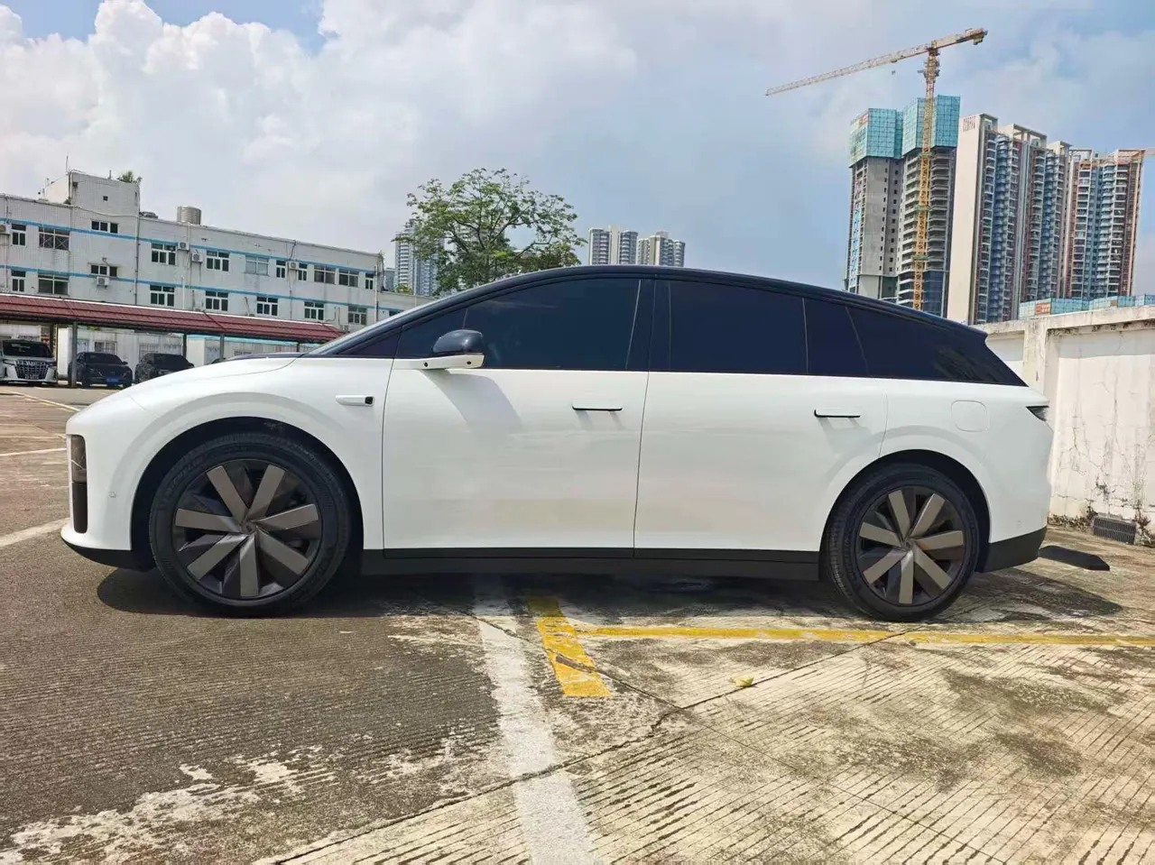 Li 2025 i6 four-wheel drive basic automatic transmission 2
