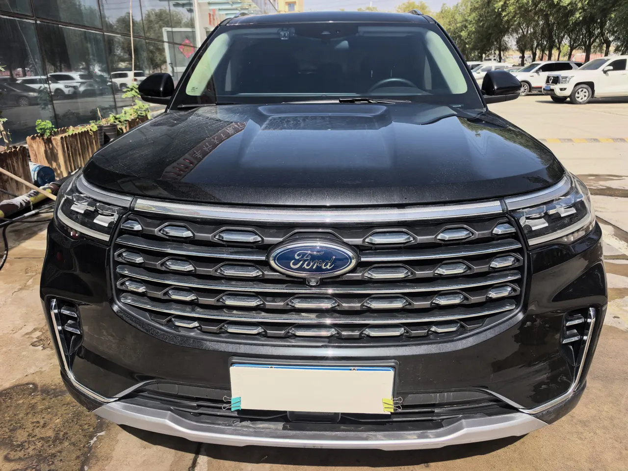 Ford 2023 Explorer 2.3T EcoBoost 285 4-wheel fashion plus 7-seat automatic gear 7