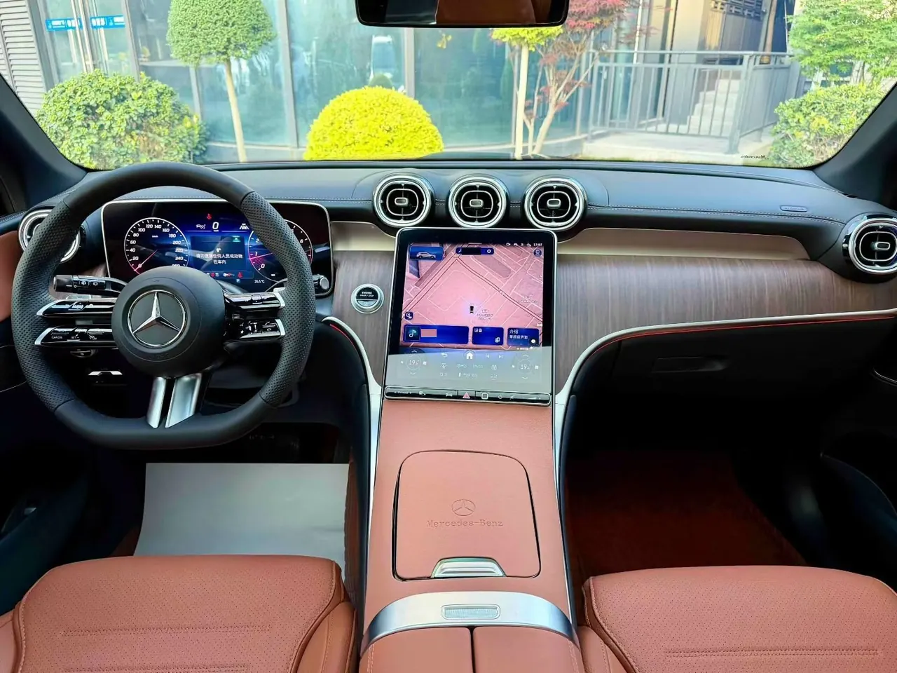 Mercedes Benz 2025 GLC 300 L 4MATIC 48V 2.0T dynamic 5-seat automatic gear 7