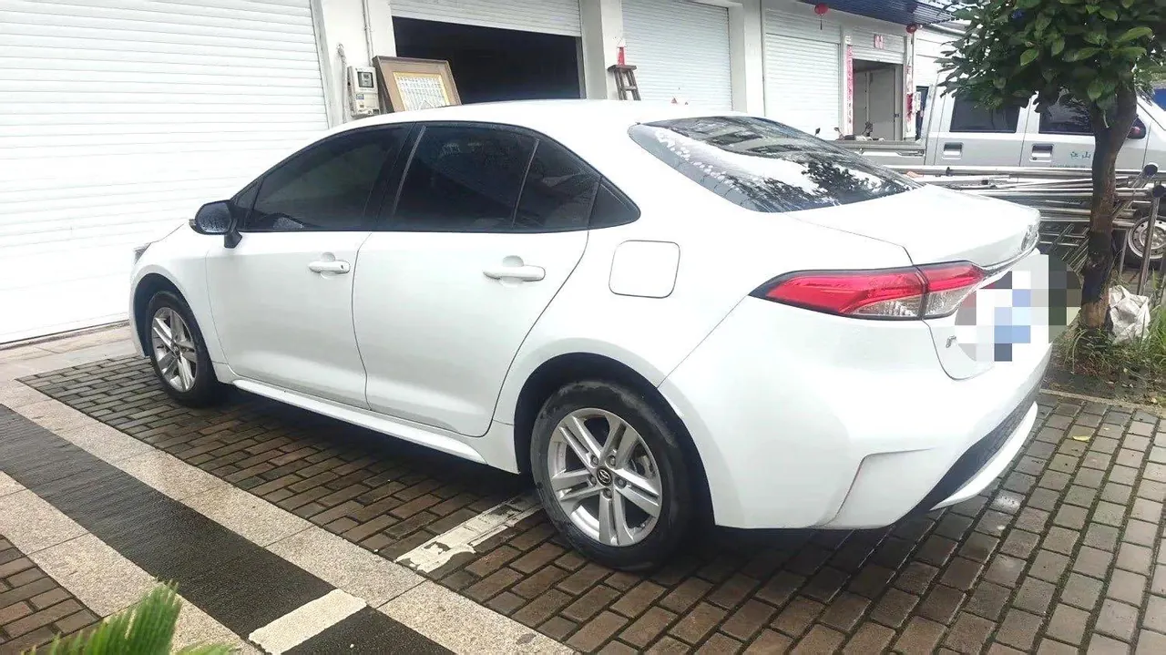 Toyota 2022 Lei Ling 1.2T Stepless 185T Deluxe Automatic Gear 3