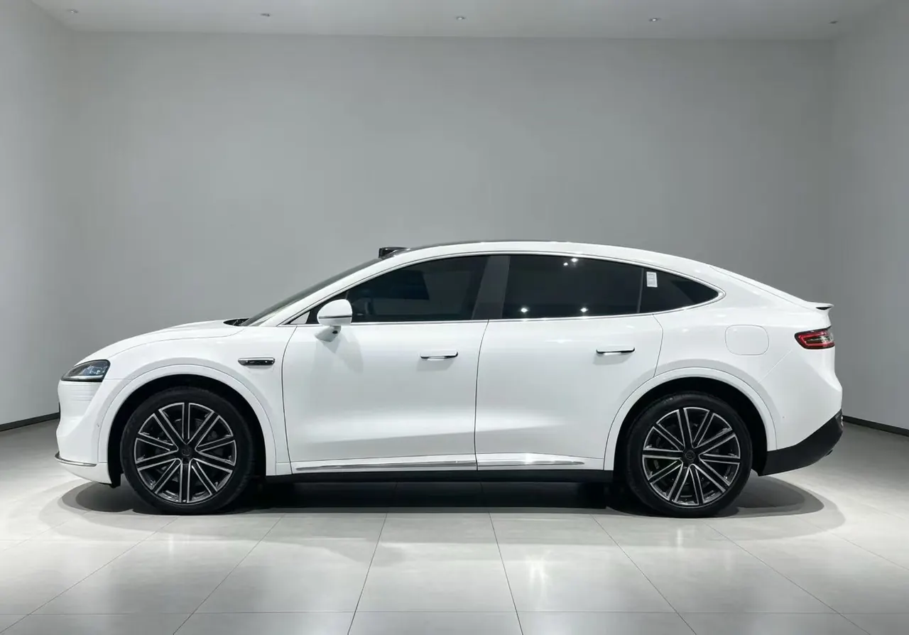 Intellectual 2024 R 7 667km Max automatic gear 3