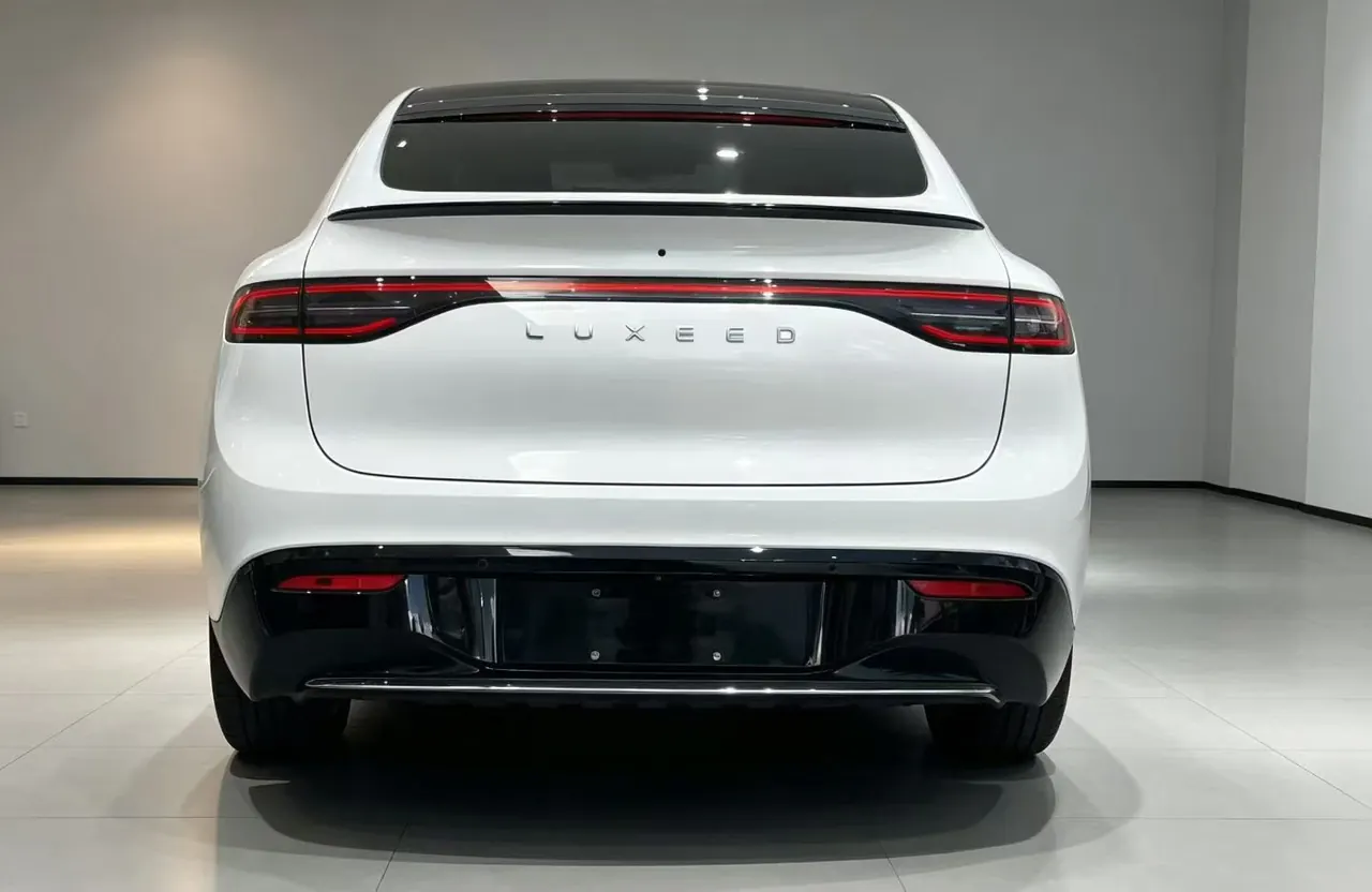 Intellectual 2024 R 7 667km Max automatic gear 5