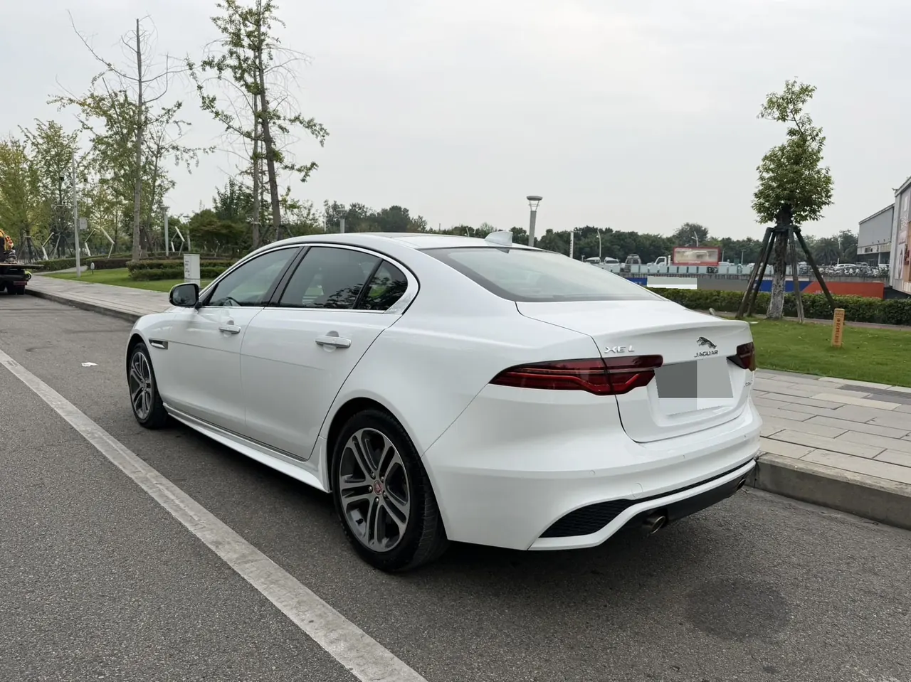 Jaguar 2021 XEL 2.0T 250PS R-DYNAMIC S Enterprising Sports Edition Automatic Gear 6