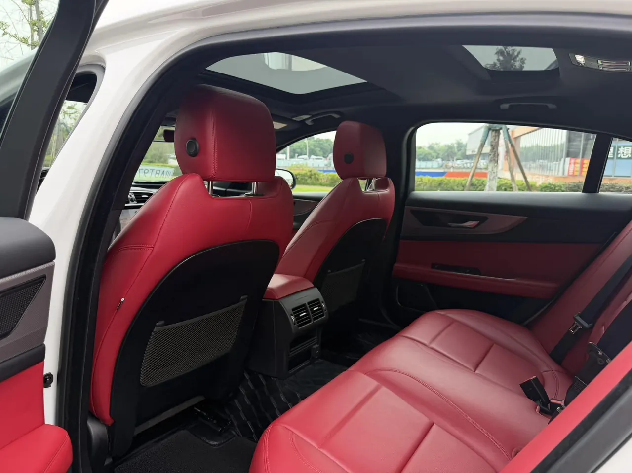 Jaguar 2021 XEL 2.0T 250PS R-DYNAMIC S Enterprising Sports Edition Automatic Gear 8