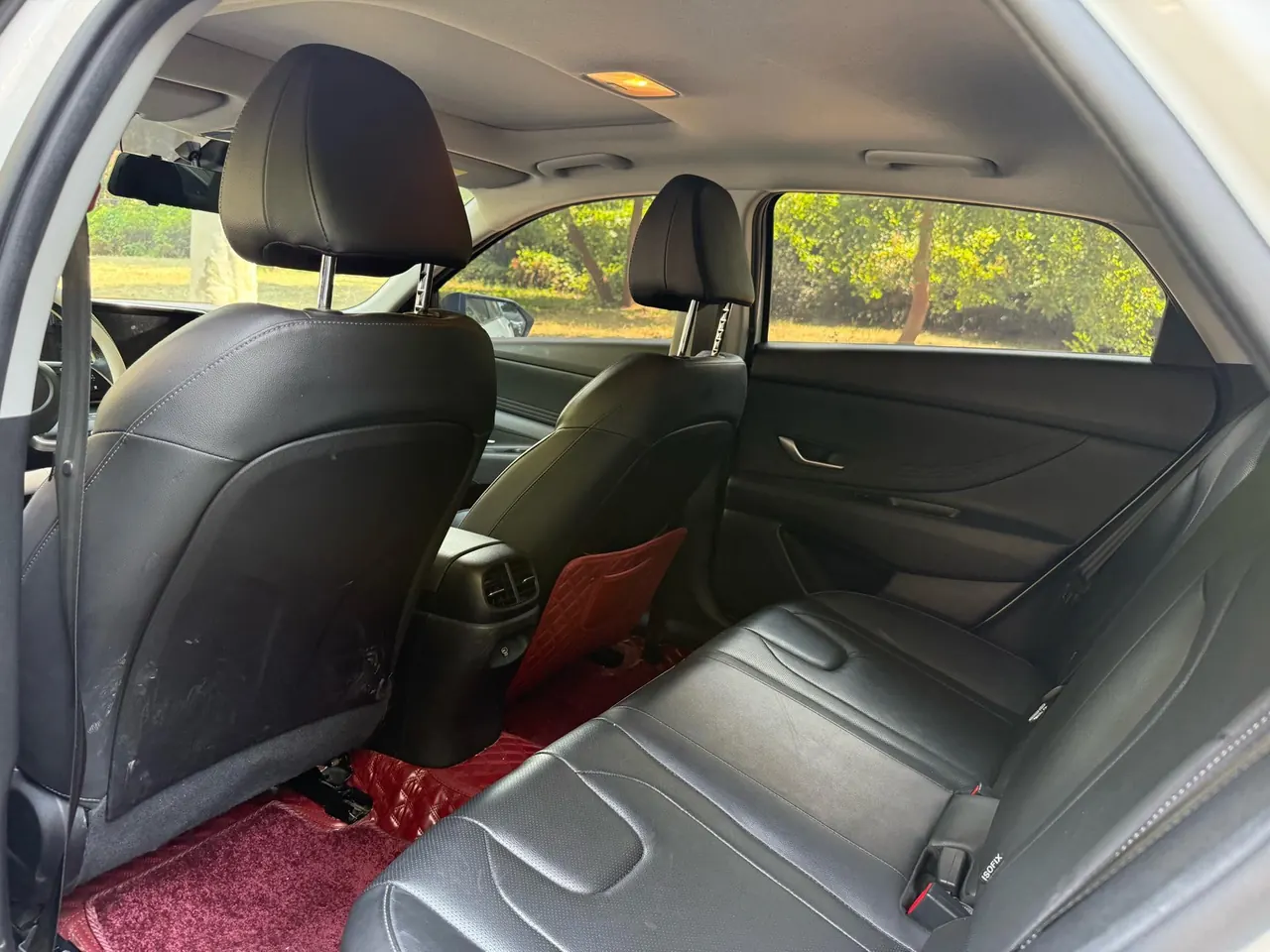 Hyundai 2023 Elantra -3-compartment 1.5 stepless LUX premium automatic gear 8