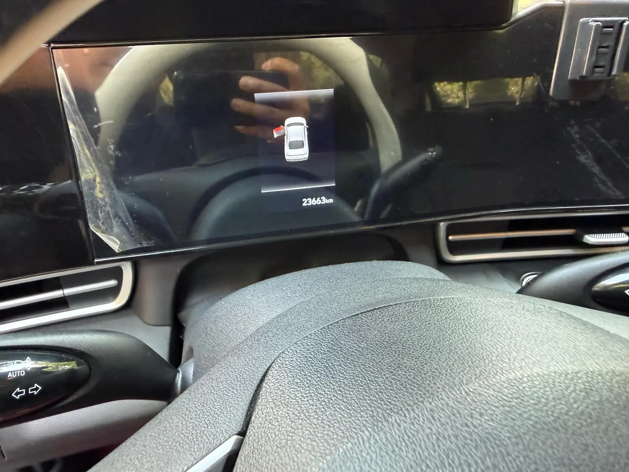Hyundai 2023 Elantra -3-compartment 1.5 stepless LUX premium automatic gear 9