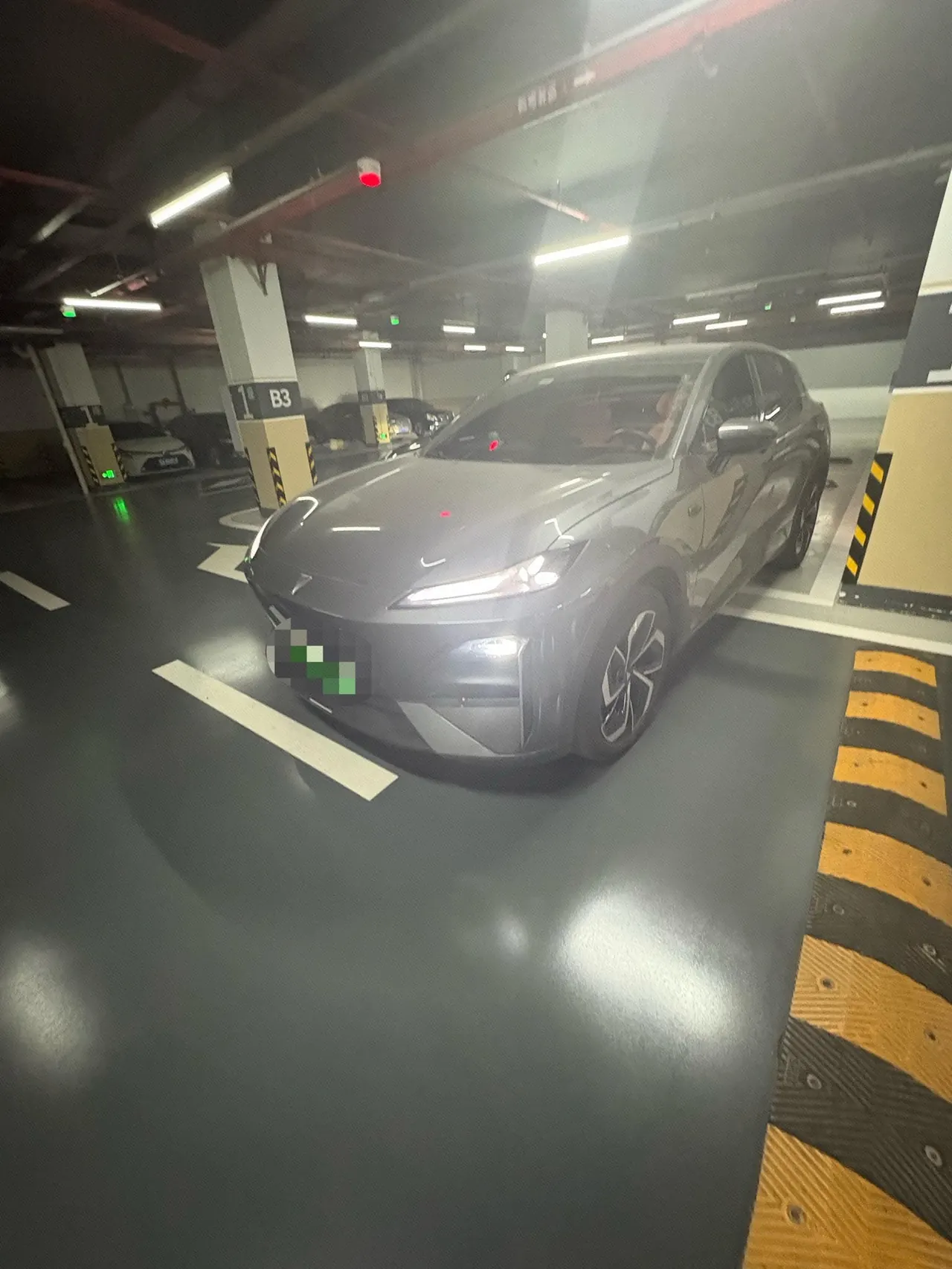 ChangAn Deepal 2025 S 07 215Max Deepal Smart Driving AD PRO Range-extended Automatic Gear - View 1