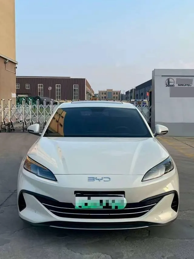 BYD 2024 Seal 06 DM-i 1.5 Stepless 120KM Honorable Automatic Gear 2