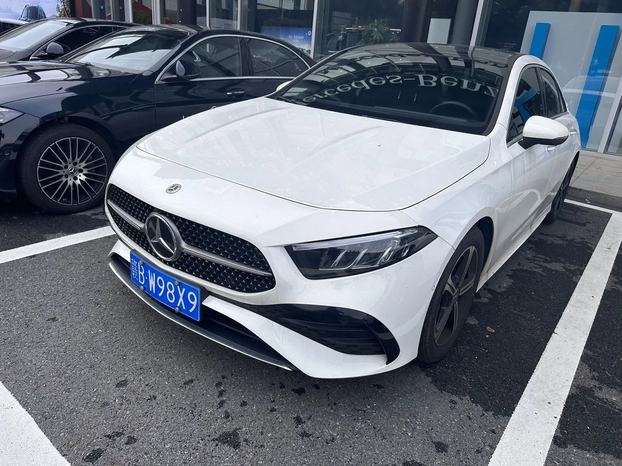 Mercedes Benz Class A 2023 A 200 L 1.3T Fashion Automatic Gear - View 1
