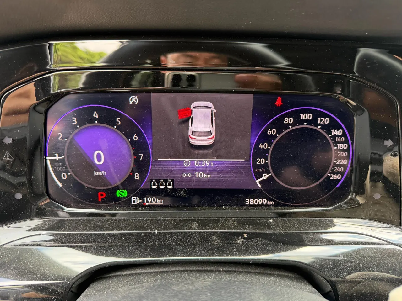 Volkswagen 2023 Golf 8 R-Line 1.4TSI 280TSI Automatic 10
