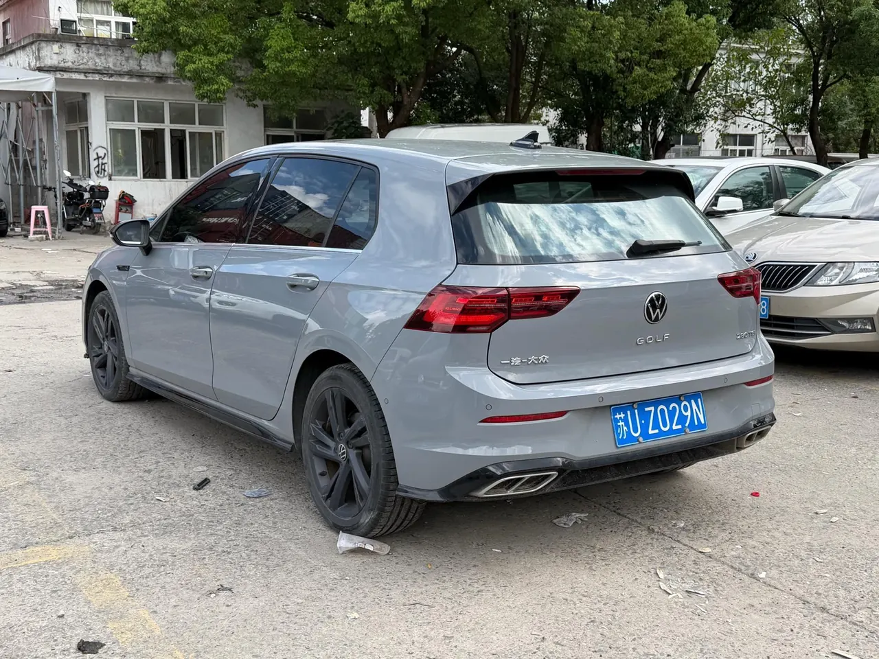 Volkswagen 2023 Golf 8 R-Line 1.4TSI 280TSI Automatic 7
