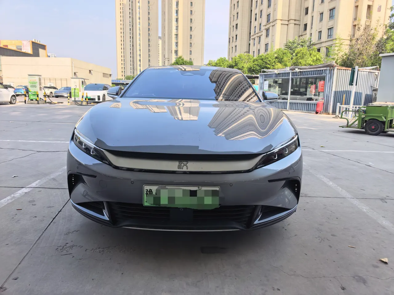 BYD 2022 Han Chuangshi 715KM precursor flagship automatic gear 2
