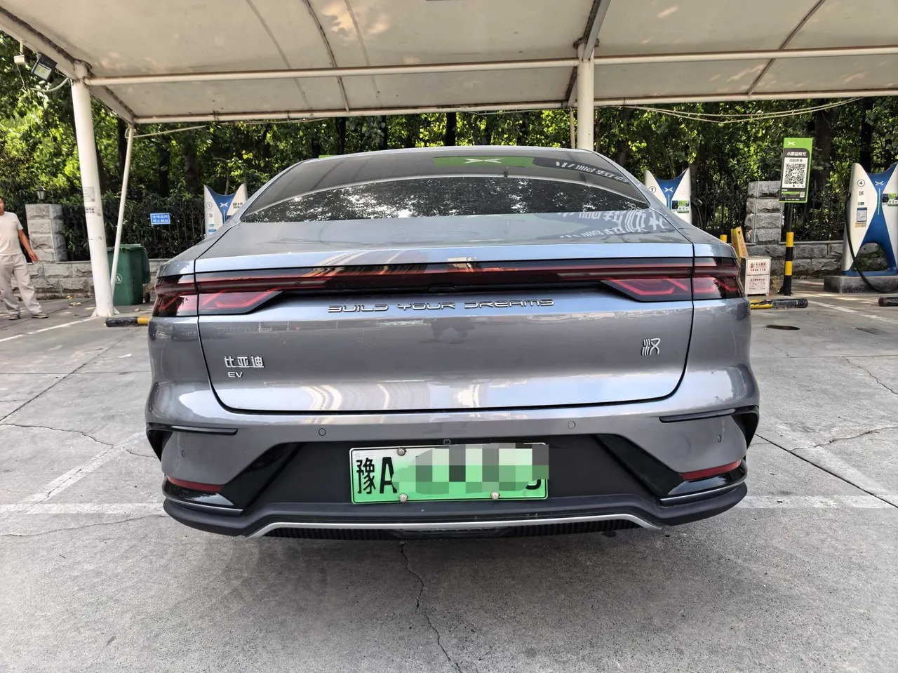 BYD 2022 Han Chuangshi 715KM precursor flagship automatic gear 4