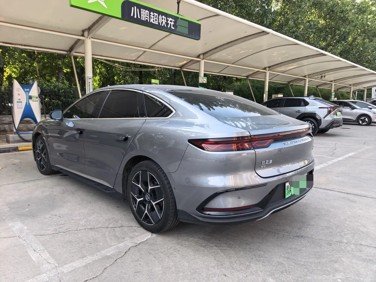 BYD 2022 Han Chuangshi 715KM precursor flagship automatic gear 5