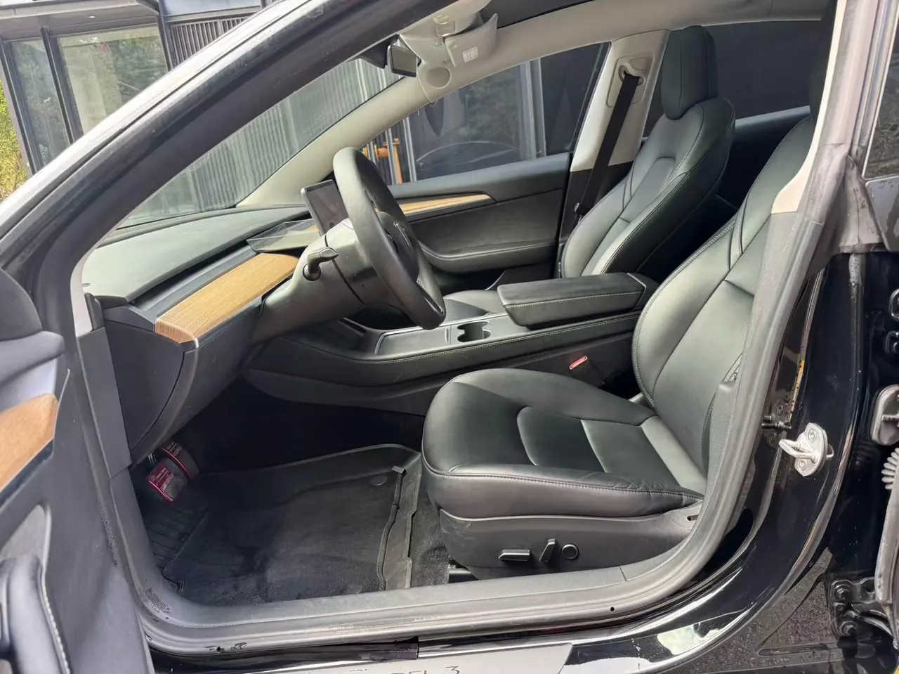 Tesla 2022 Model 3 rear-wheel drive version of automatic transmission 4