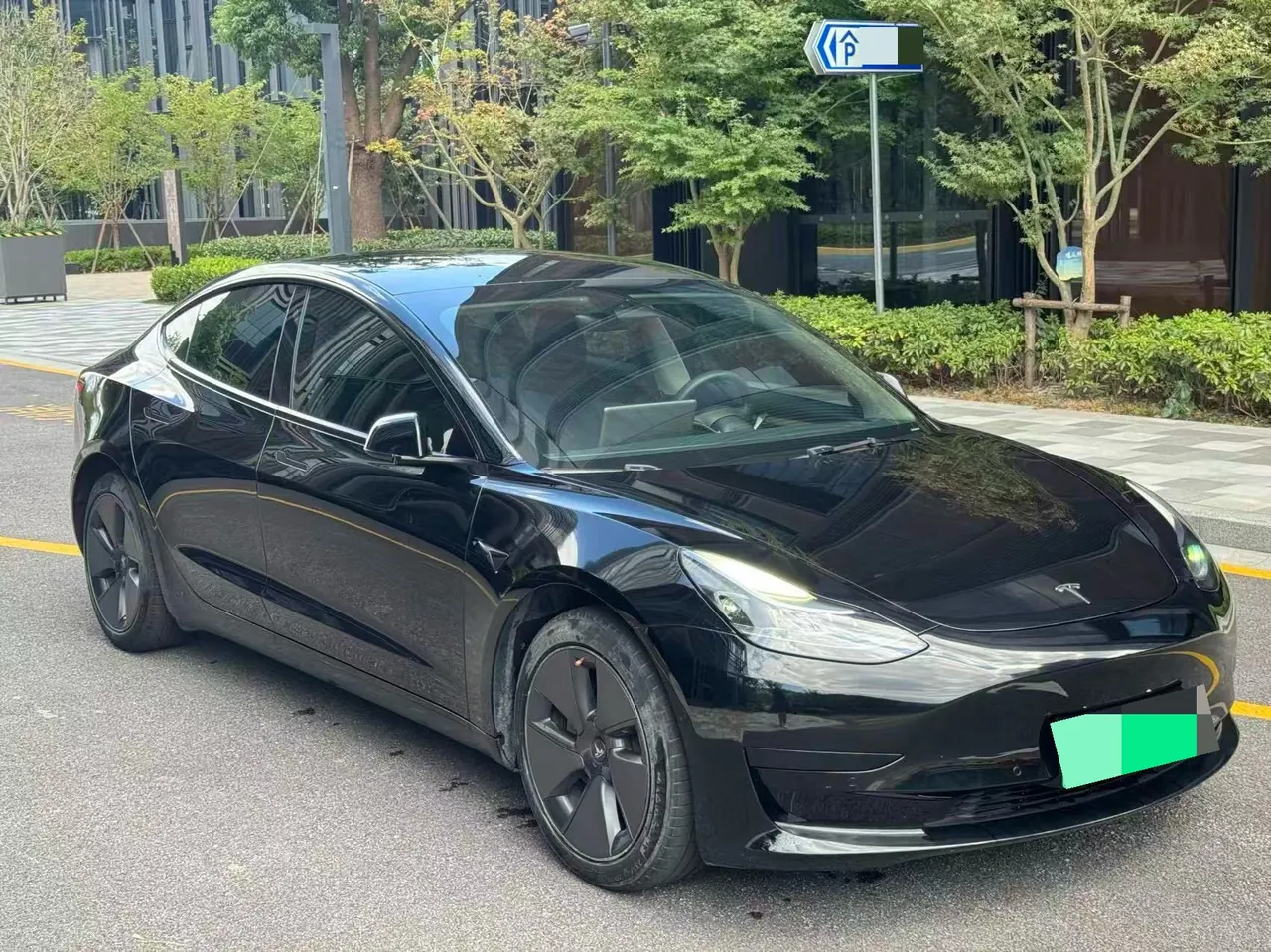 Tesla 2022 Model 3 rear-wheel drive version of automatic transmission 8