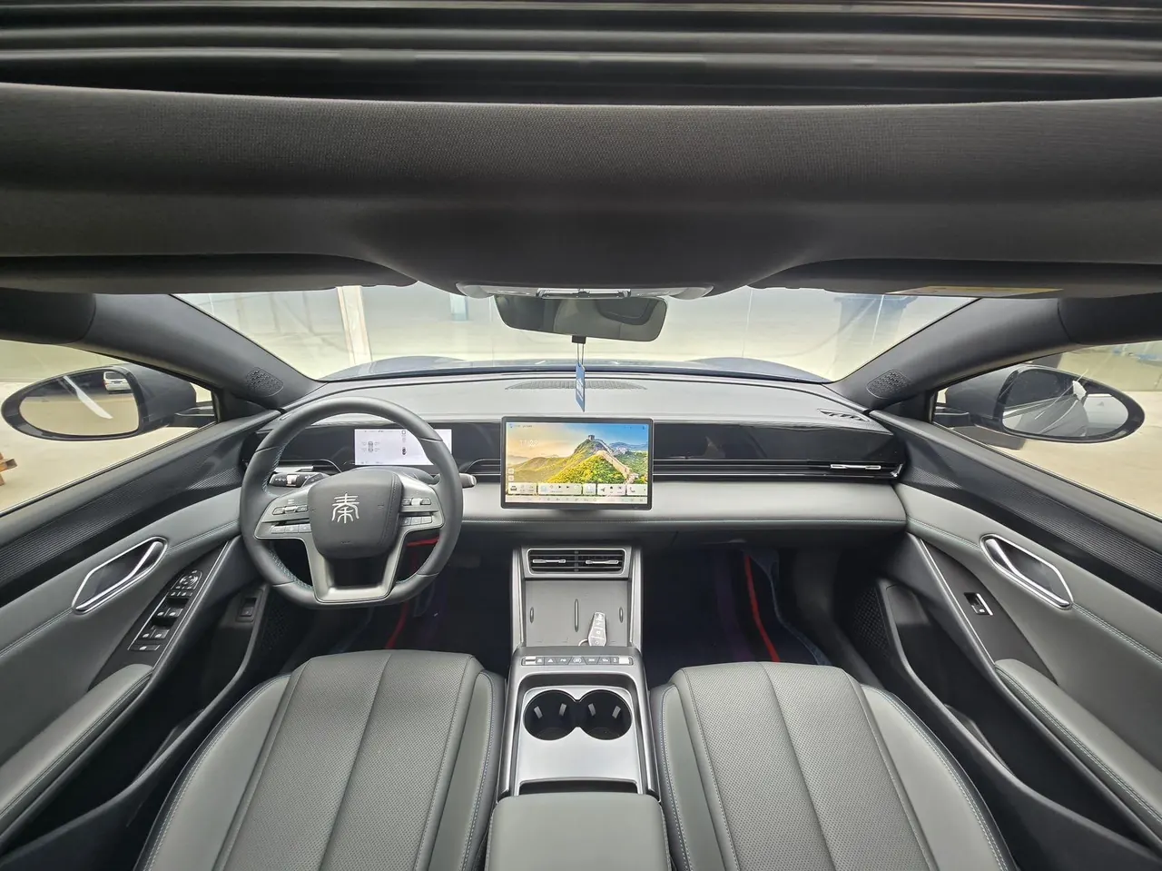 BYD 2025 Qin L EV 470KM Leading Automatic Gear 6