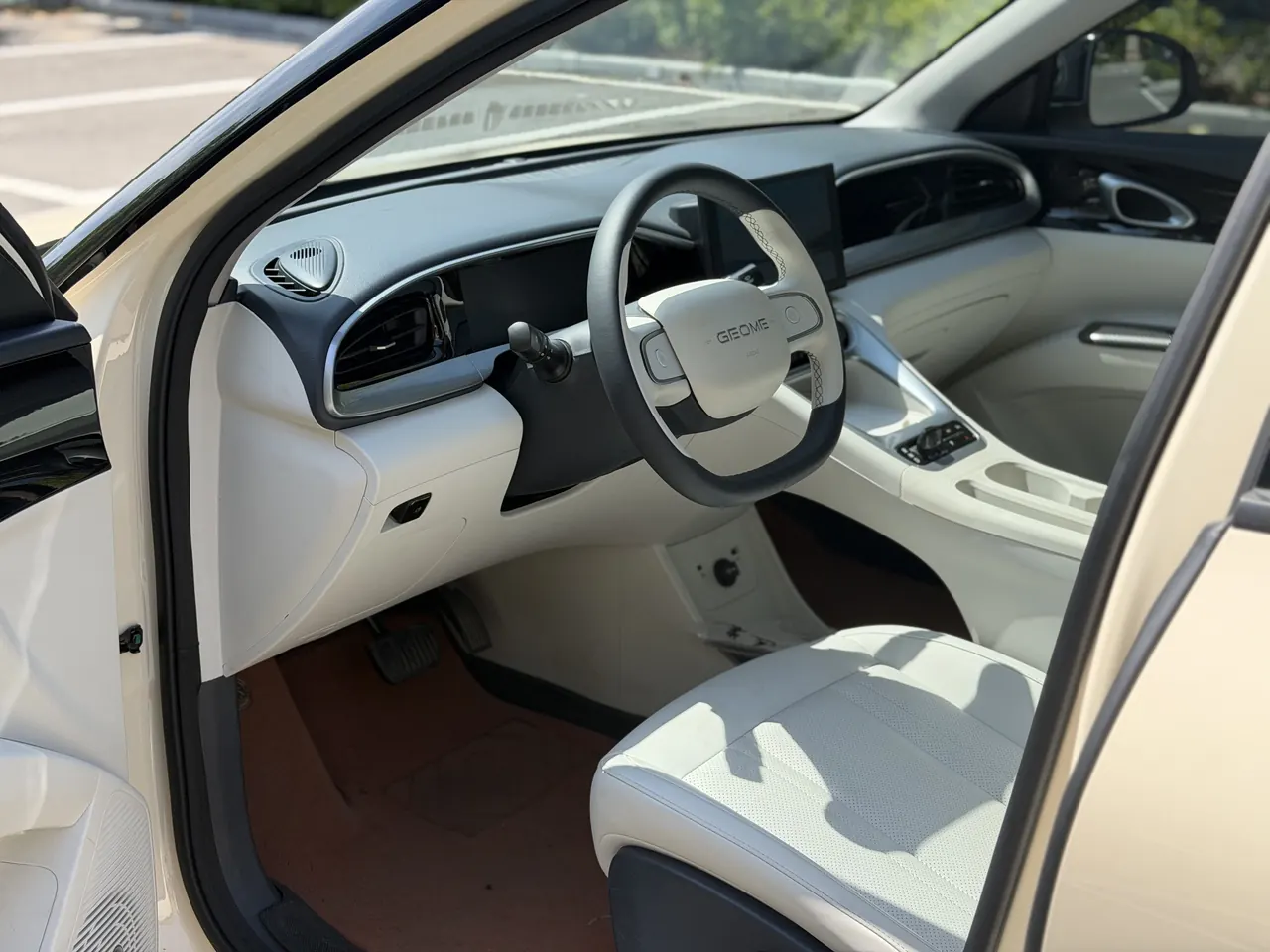 Geely 2025 Star Wish 310km Youth Edition Automatic Gear 4