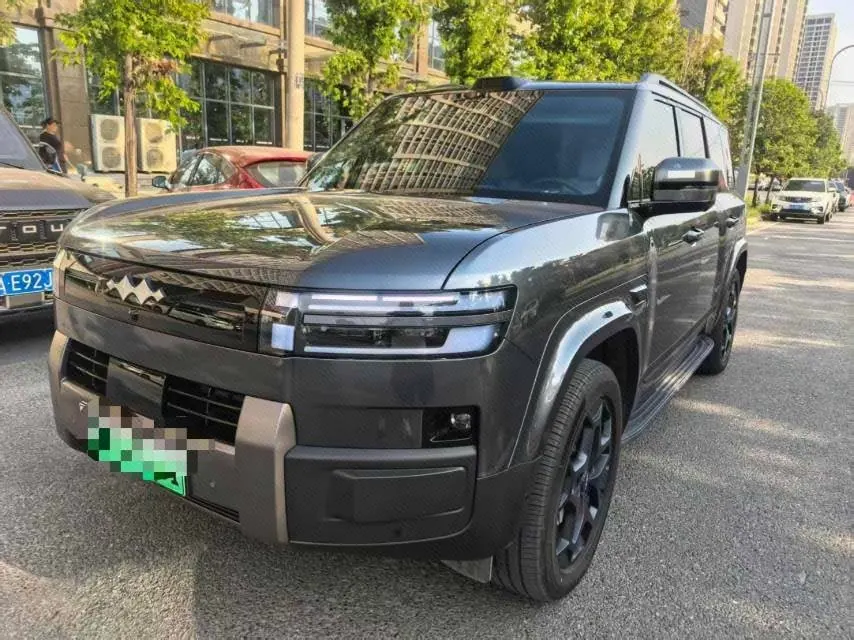 FangChengBao 2025 titanium 7 1.5T stepless 190KM four-wheel drive Ultra version of automatic gear - View 1