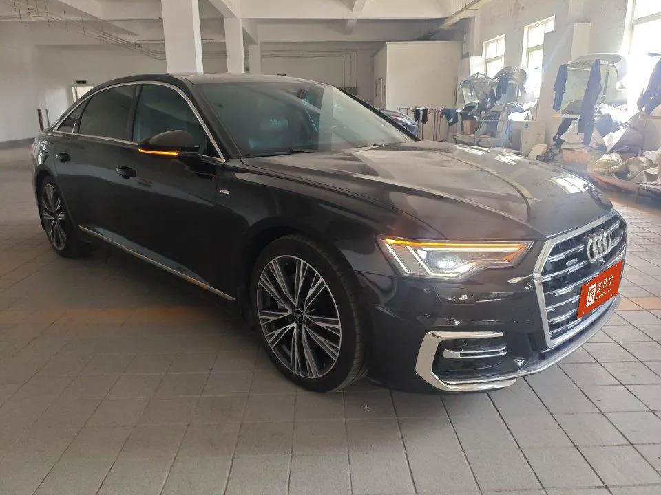 Audi 2024 A6L 2.0TFSI 45TFSI Quattro Selected Dynamic Automatic 3