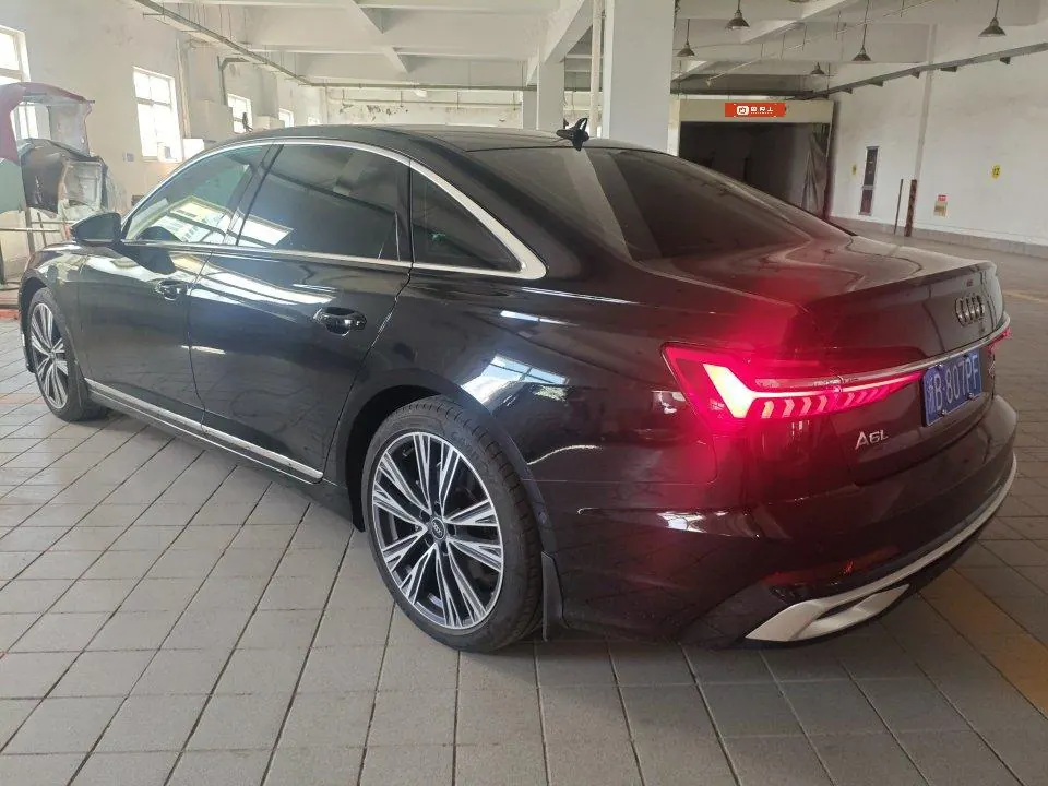 Audi 2024 A6L 2.0TFSI 45TFSI Quattro Selected Dynamic Automatic 4
