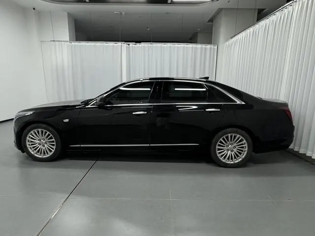 Cadillac 2022 CT6 2.0T 28T fashion automatic gear 3