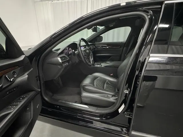 Cadillac 2022 CT6 2.0T 28T fashion automatic gear 5