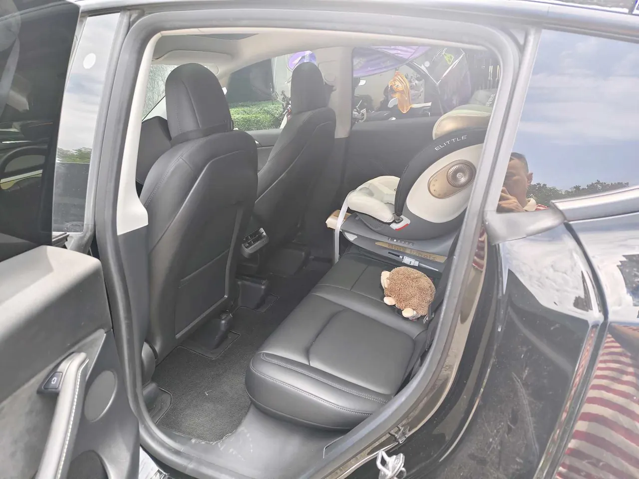 Tesla 2022 Model Y rear-wheel drive version automatic transmission 9