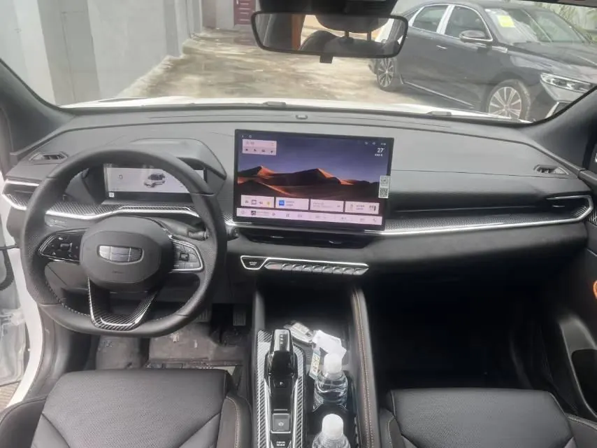 Geely 2025 Plantronics L 1.5TD Battle Automatic Gear 2
