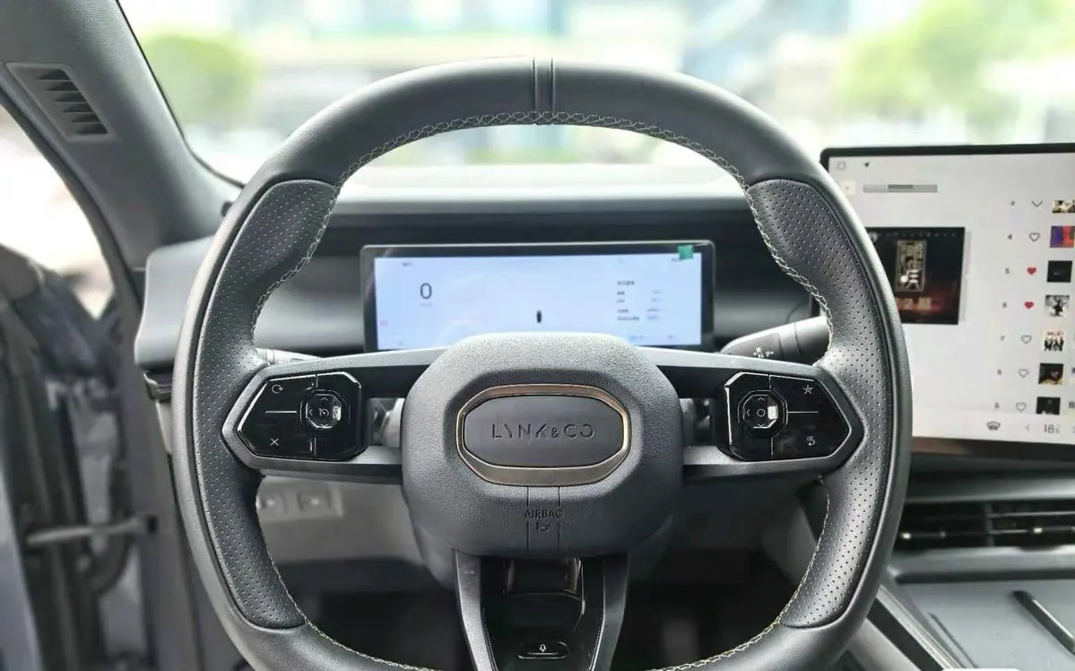 LYNK&amp;CO 2024 LYNK&amp;CO 07 EM-P 1.5T 126 Long Endurance Ultra Auto 3