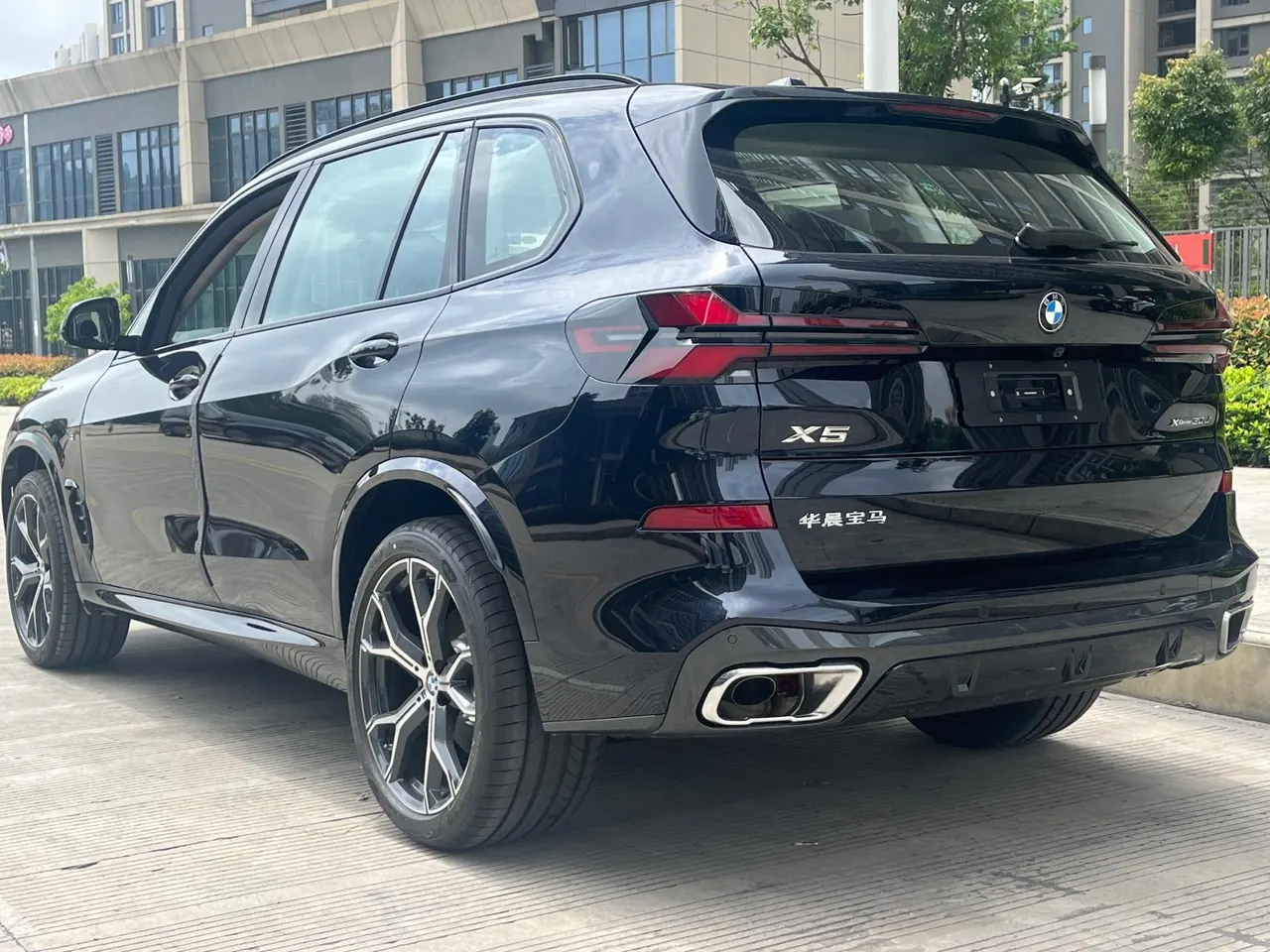 BMW 2026 X5 xDrive30Li 48V 2.0T exclusive m sports obsidian night suit automatic gear 4