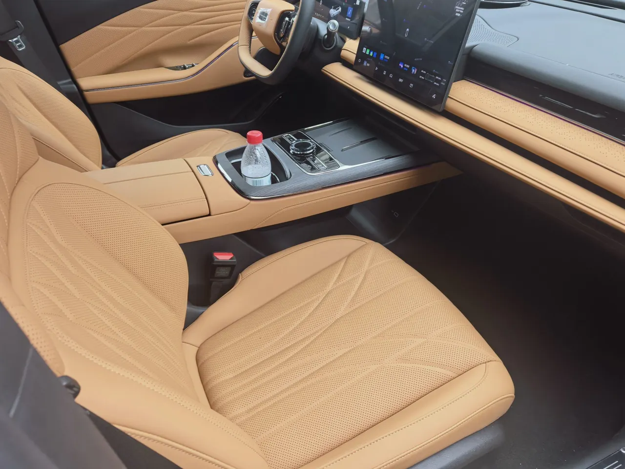 Geely Galaxy 2025 Xingyao 8 EM-i 1.5 130km Premium Edition Automatic Gear 6