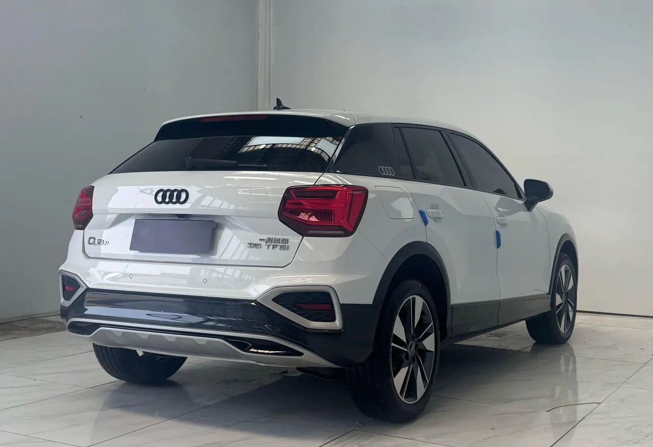 Audi 2022 Q2L 1.4TFSI 35TFSI Fashion Elegant Automatic 6