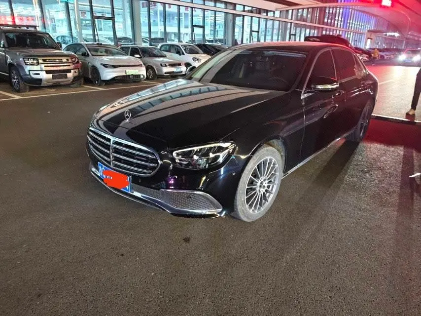 Mercedes Benz E Class 2023 E 260 L 2.0T Automatic - View 1