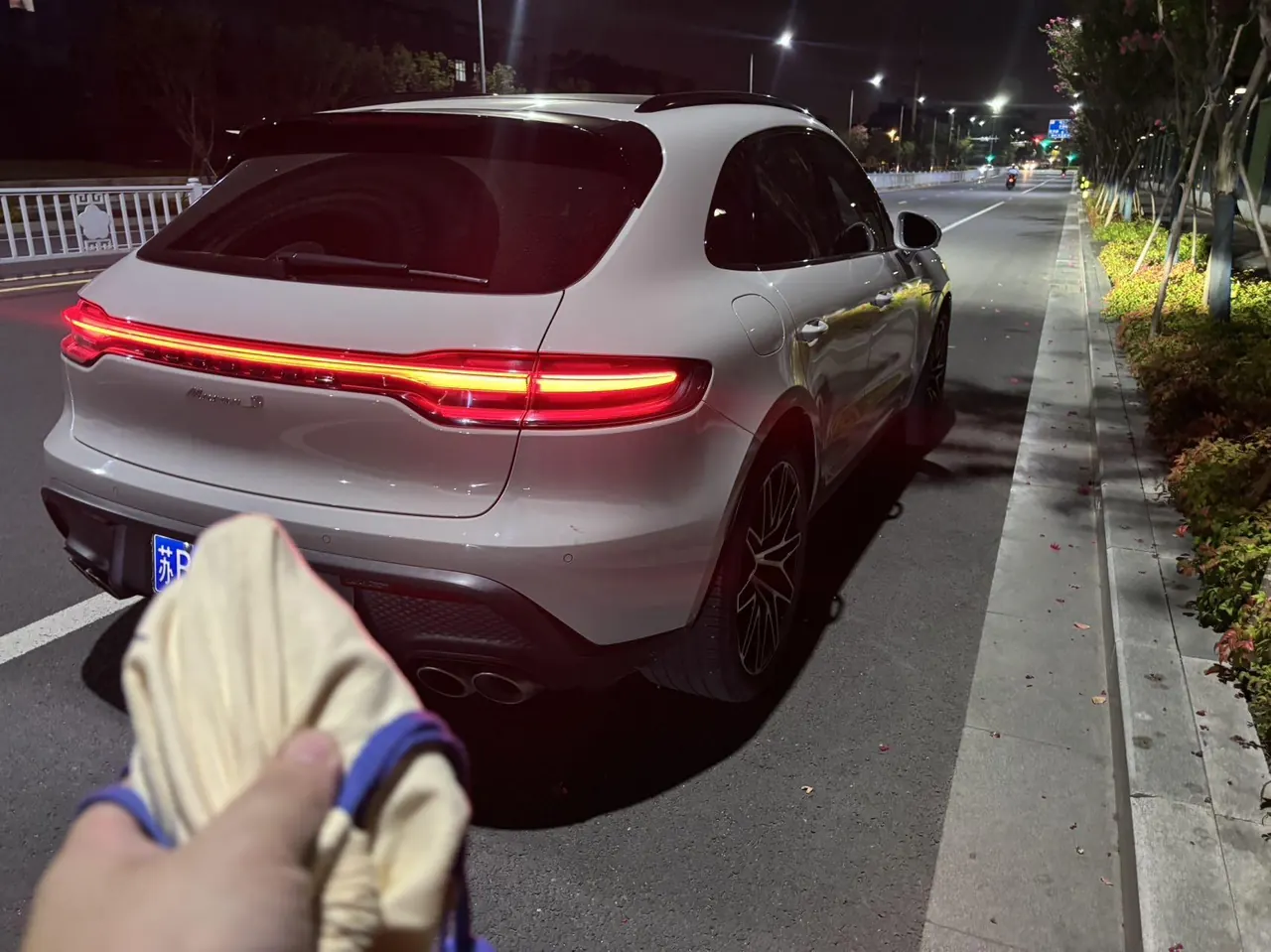 Porsche Macan (Imported) 2023 Macan S 2.9T Automatic 10