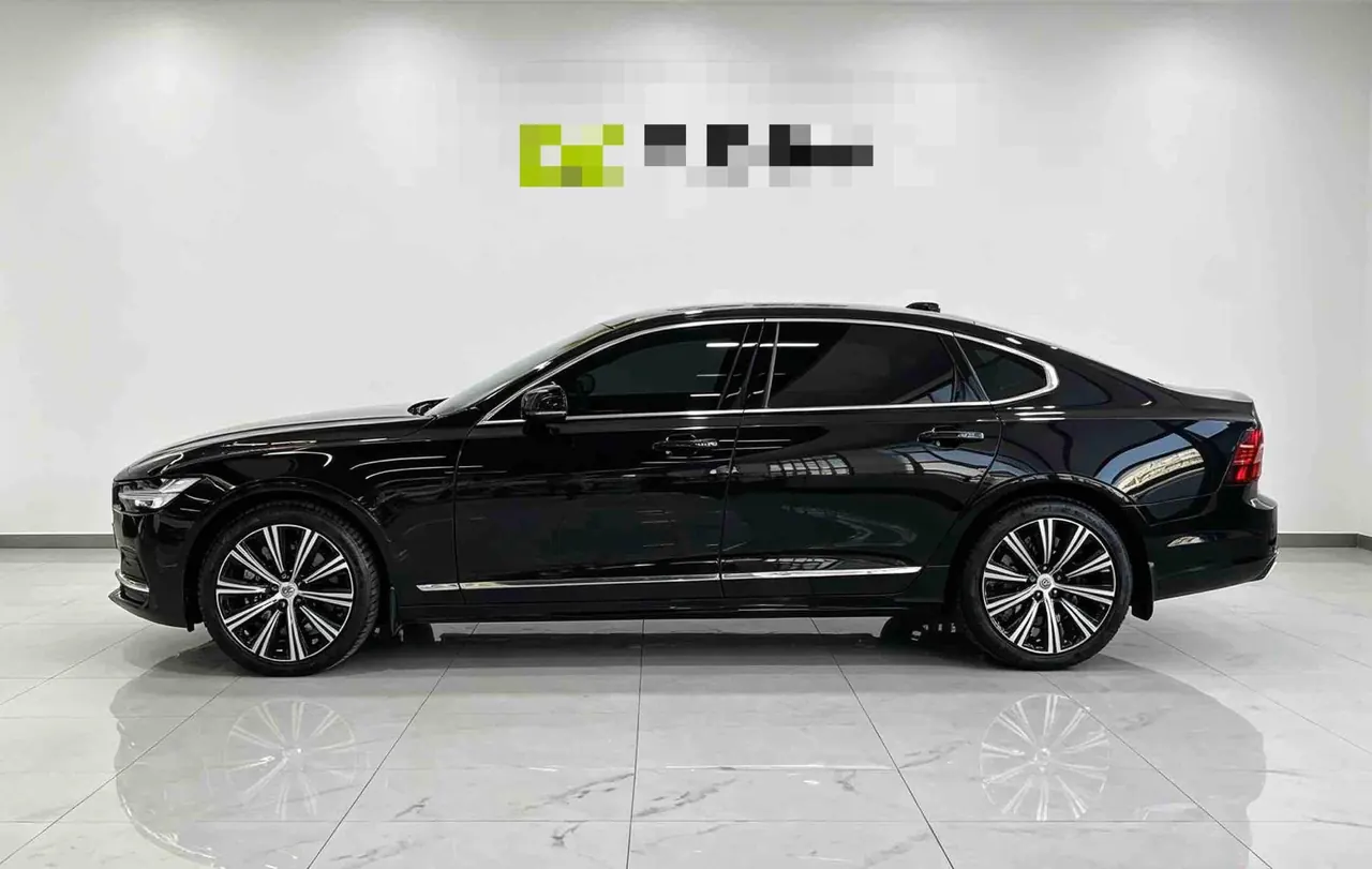 Volvo 2024 S90 48V 2.0T B5 Zhiyuan Deluxe Edition Automatic Gear 3