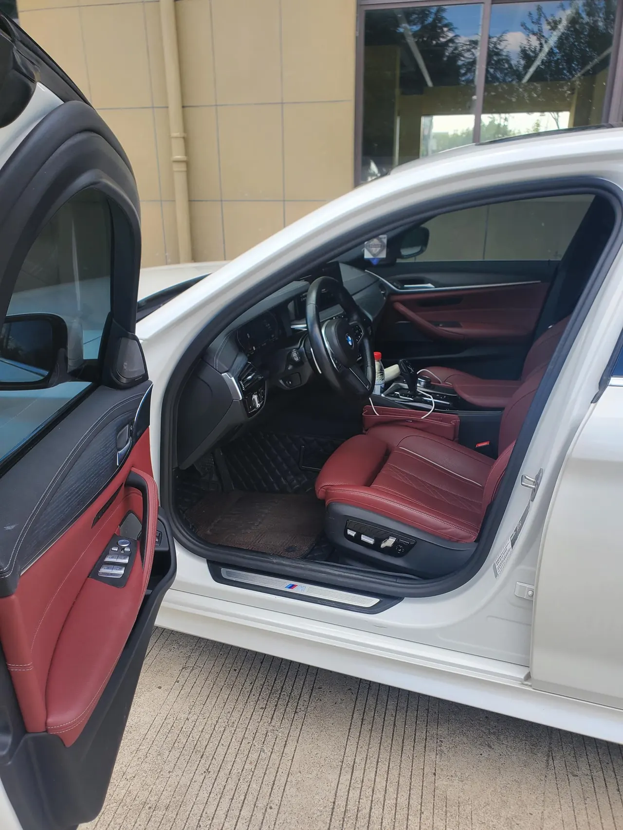 BMW 5 Series 2022 530Li 2.0T Exclusive M Sports Suit (Change 2) Automatic Gear 6