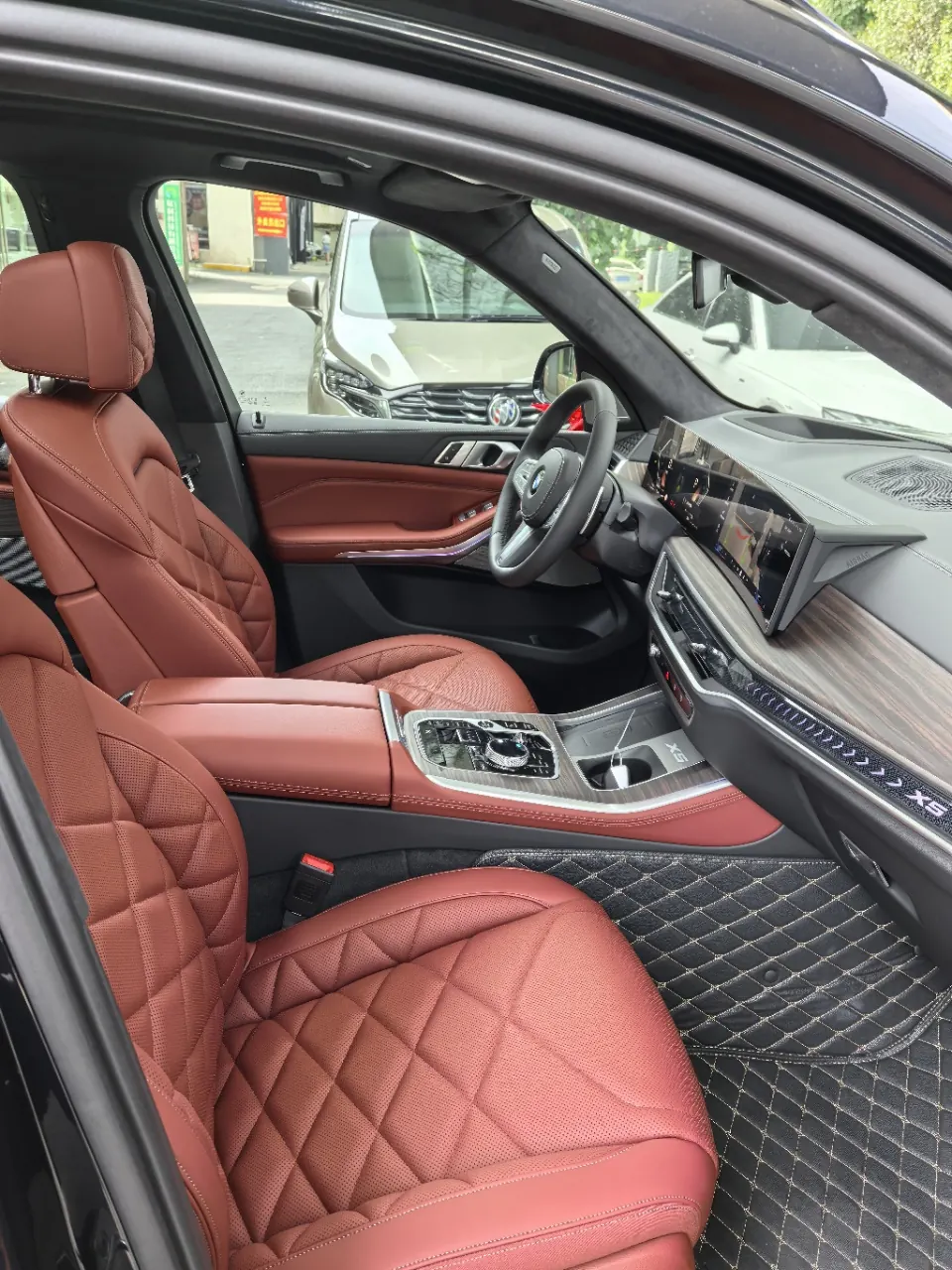 BMW 2023 X5 xDrive40Li 48V 3.0T M sports obsidian night suit automatic gear 6