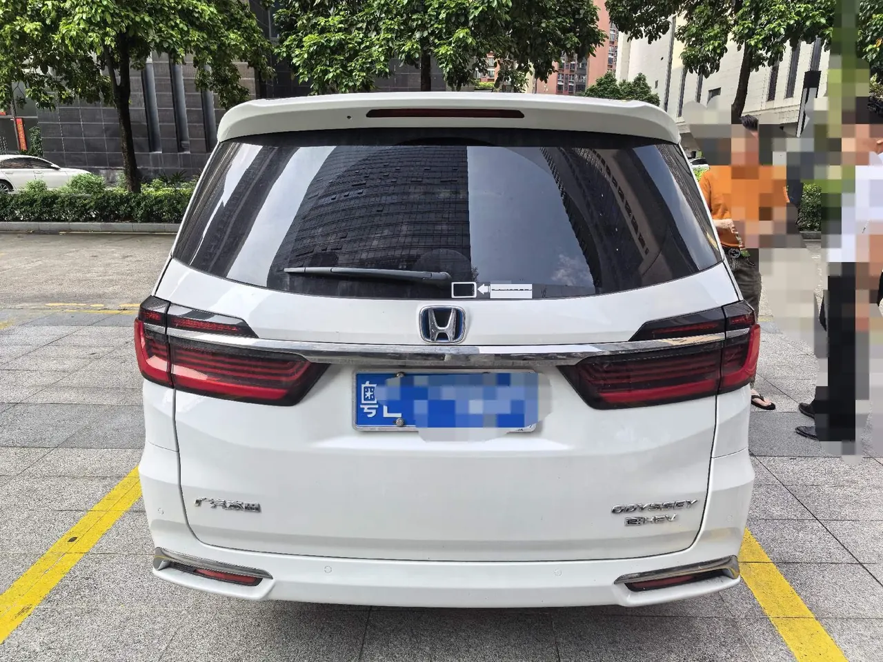 Honda 2022 Odyssey Hybrid 2.0 Stepless Sharp and Glory Edition Automatic Gear 4