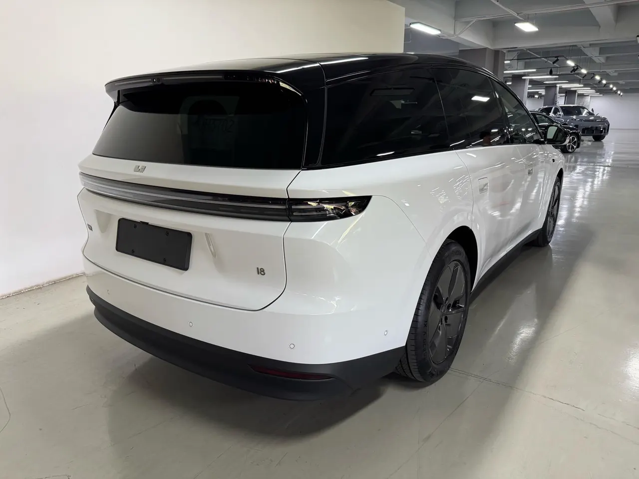 Li 2026 i8 Rear Drive Long Endurance Automatic Transmission 5