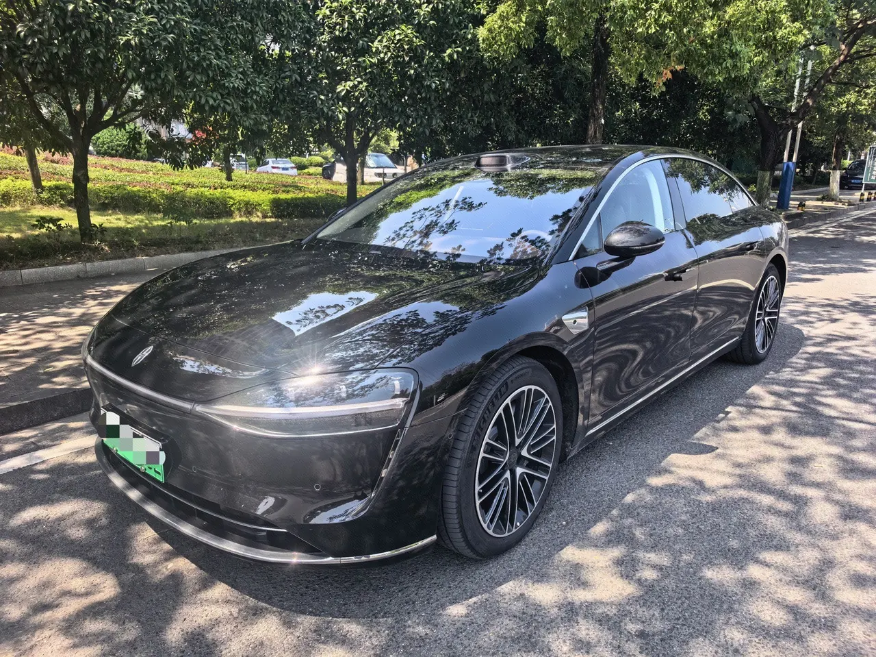 Luxeed 2026 S9 Max rear drive 37kWh automatic gear - View 1