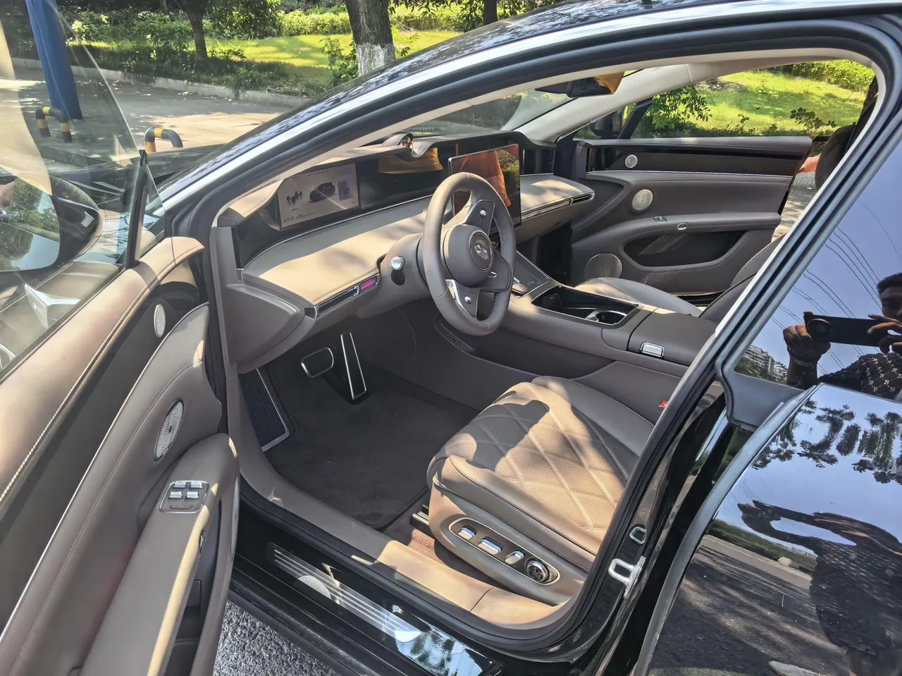 Luxeed 2026 S9 Max rear drive 37kWh automatic gear 3
