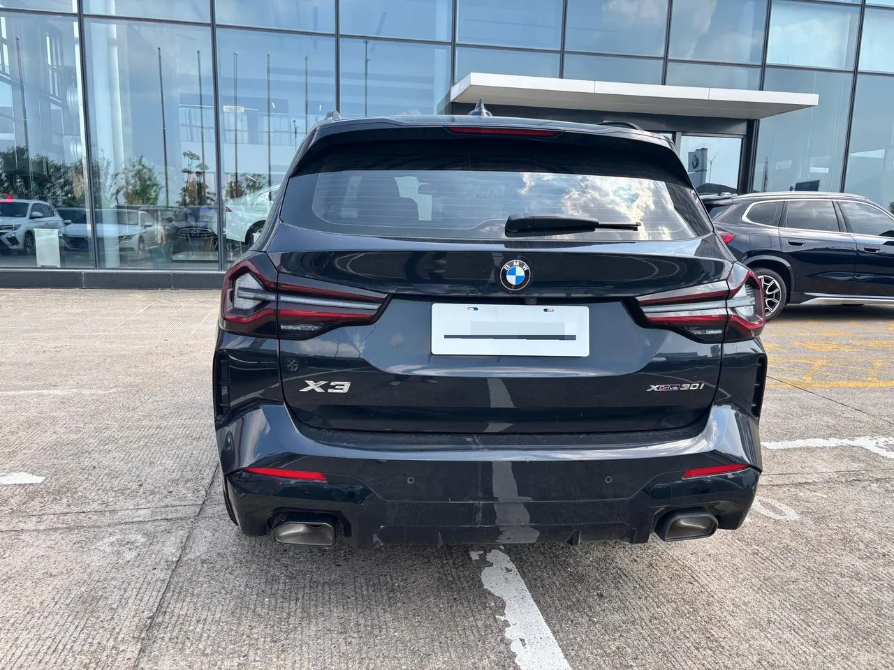 BMW 2023 X3 xDrive30i 2.0T Leading M Obsidian Night Suit Automatic Gear 8
