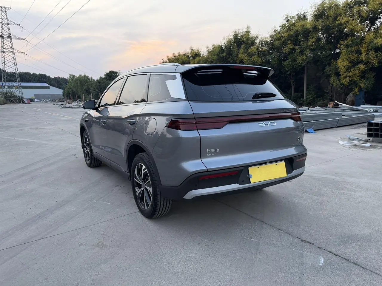 BYD Song Pro New Energy 2026 Song Pro DM-i 1.5 Stepless 133KM Excellent Automatic Gear 9