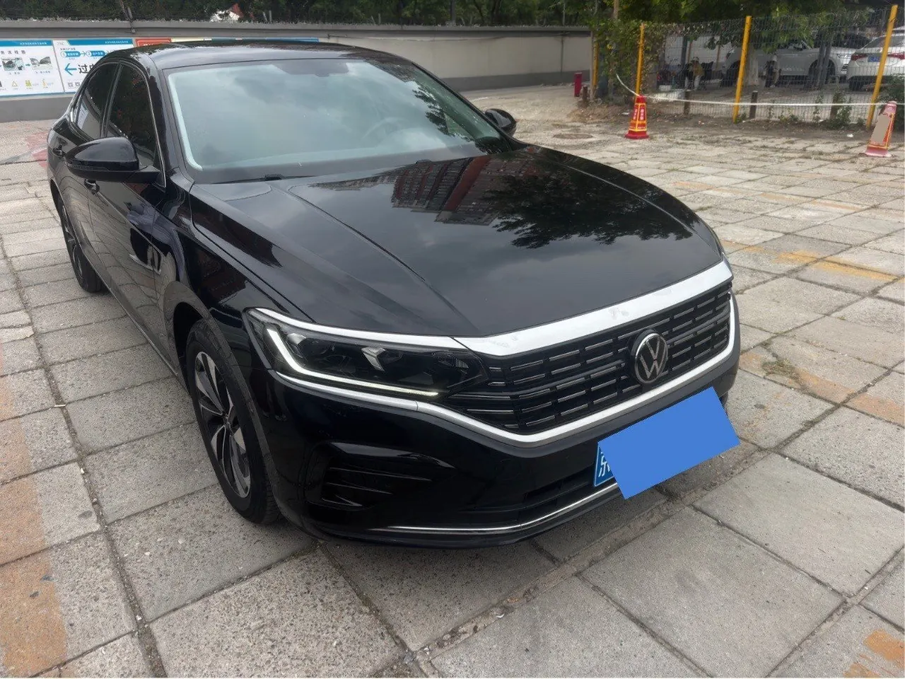 Volkswagen 2023 Passat 1.4TSI 280TSI Elite Edition Automatic 3