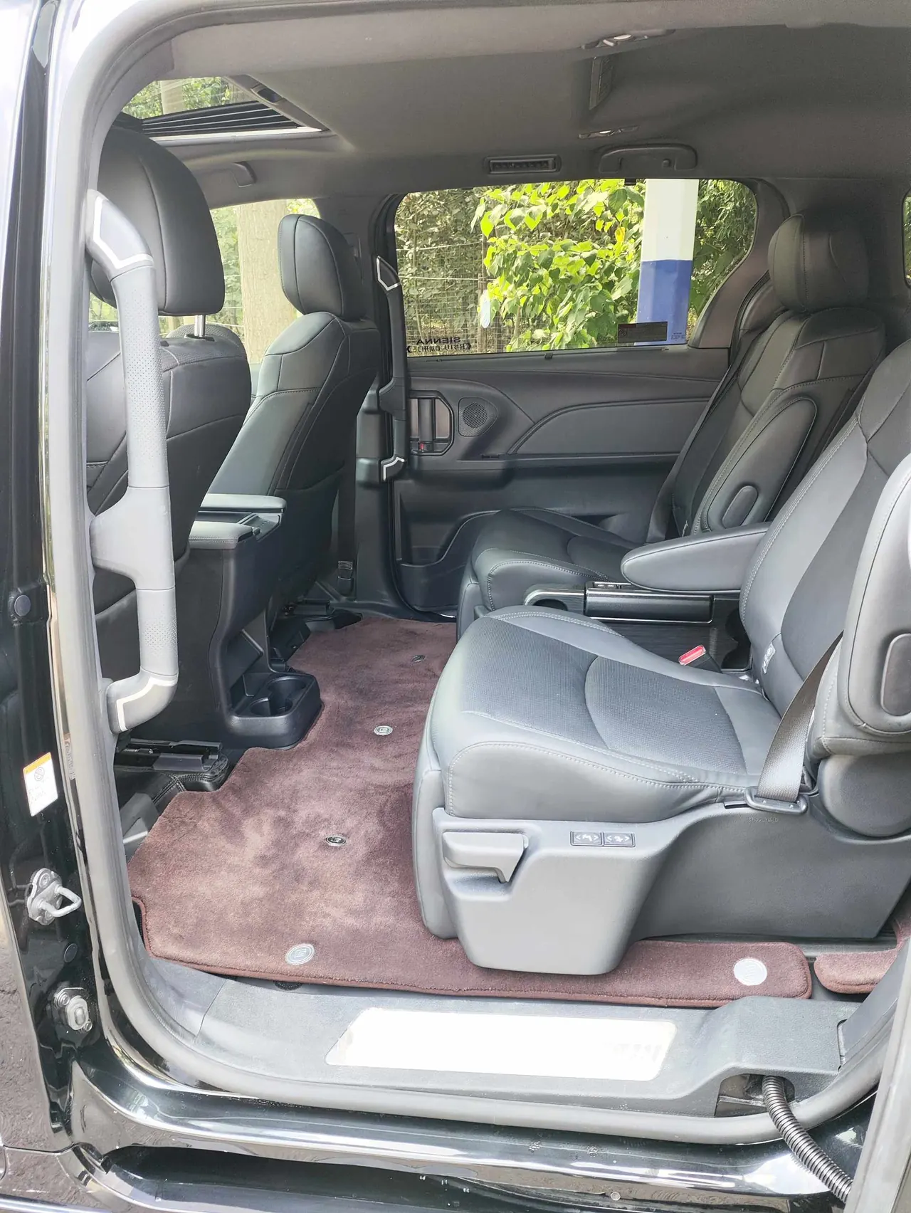 Toyota 2026 Sana 2.5 Stepless Four-wheel Drive Premium Edition Automatic Transmission 8