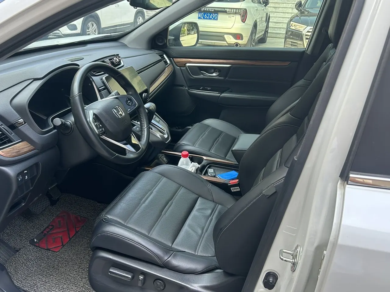 Honda 2020 CR-V 1.5T stepless 240TURBO dazzling version two-drive fashion version plus automatic gear 4