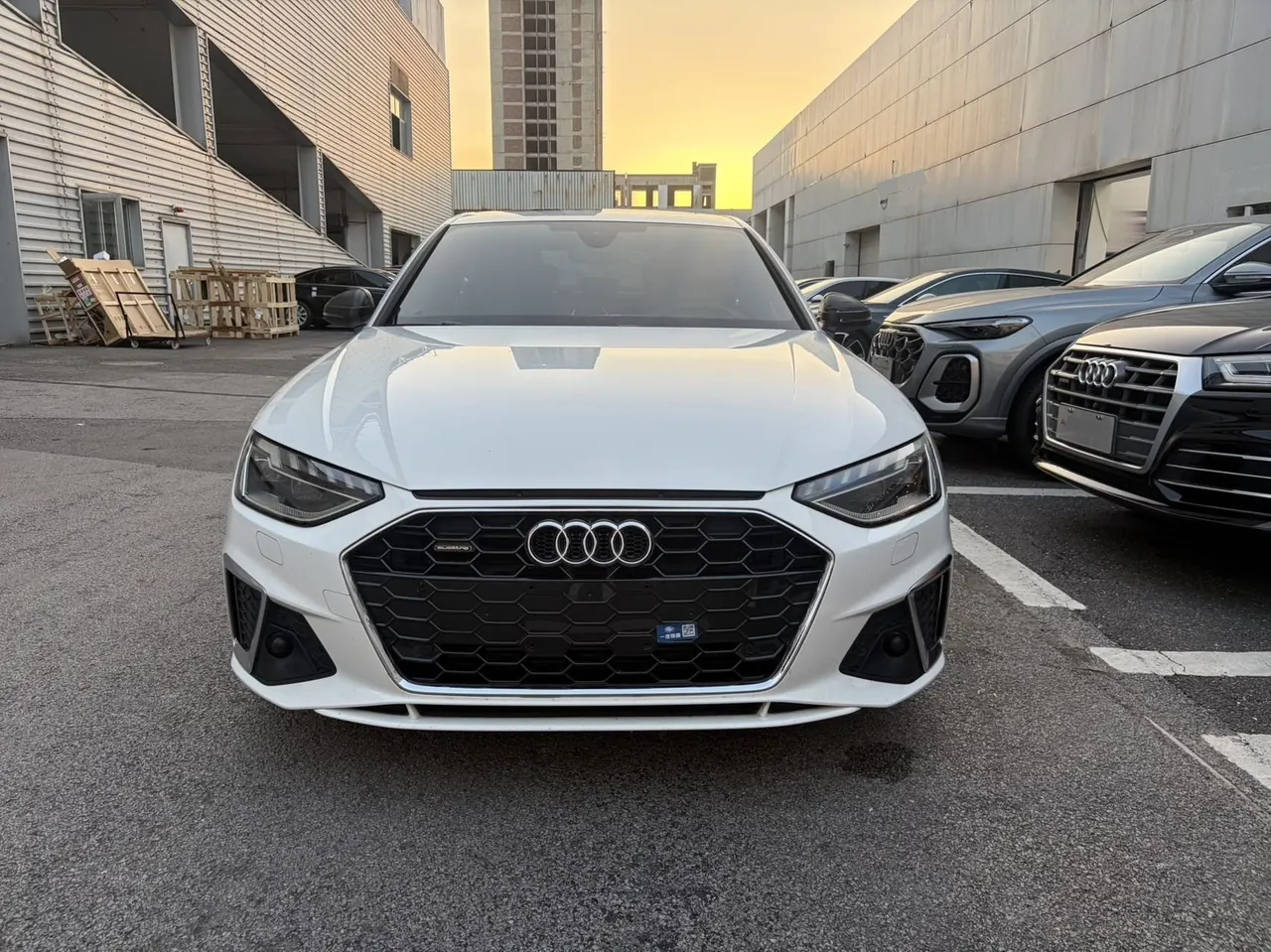 Audi 2020 A4L 2.0TFSI 45TFSI Quattro Selected Dynamic Automatic 2