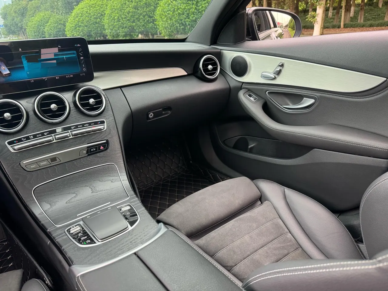 Mercedes Benz Class C 2020 C 260 4MATIC 48V 1.5T Sports Edition (Modified) Automatic Gear 9